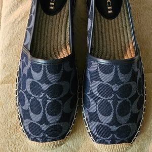 Coach flats
